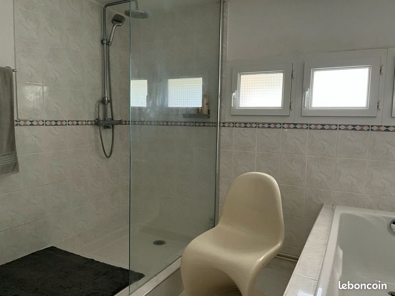 Maison à vendre, 244m², Saint-Bonnet-sur-Gironde