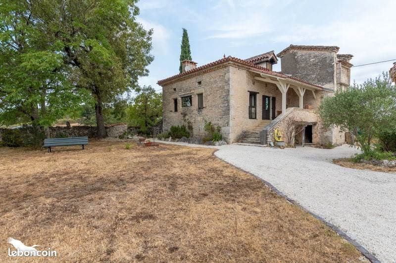 Maison à vendre, 180m², Lalbenque