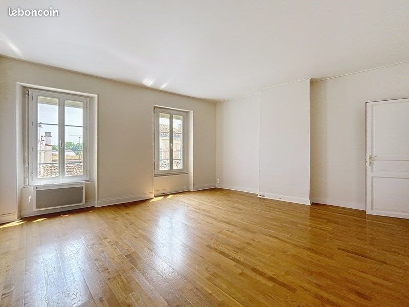 Maison à vendre, 323m², Mauzé-sur-le-Mignon