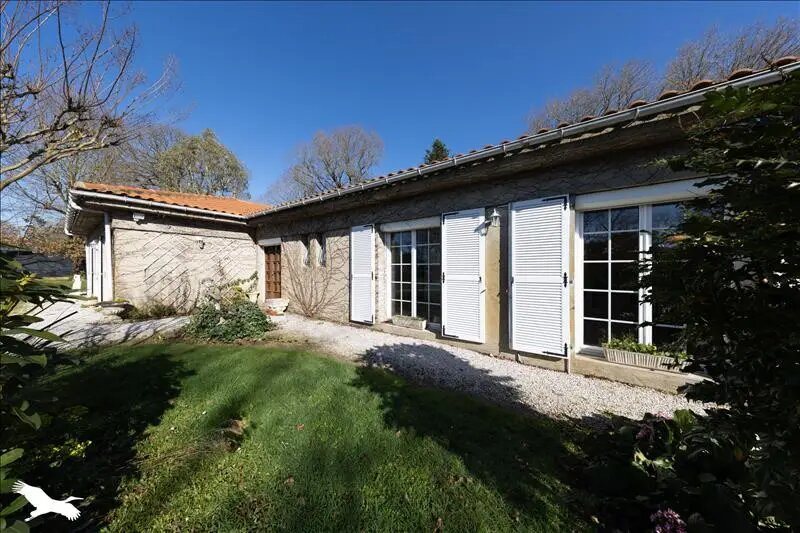 Maison à vendre, 160m², Nieul-le-Dolent