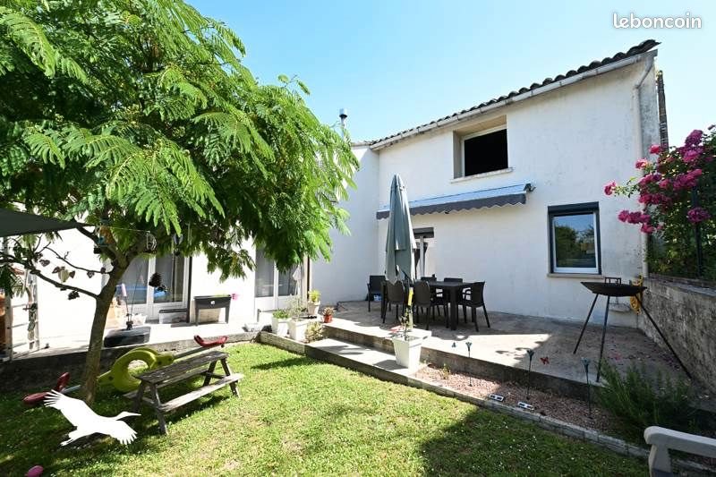 Maison à vendre, 100m², Gond-Pontouvre