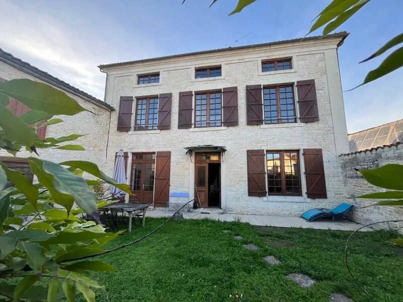 Maison à vendre, 130m², Rouillac