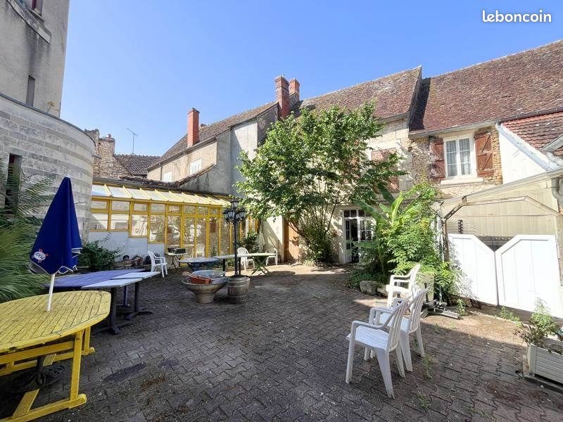 Maison à vendre, 450m², Dun-sur-Auron