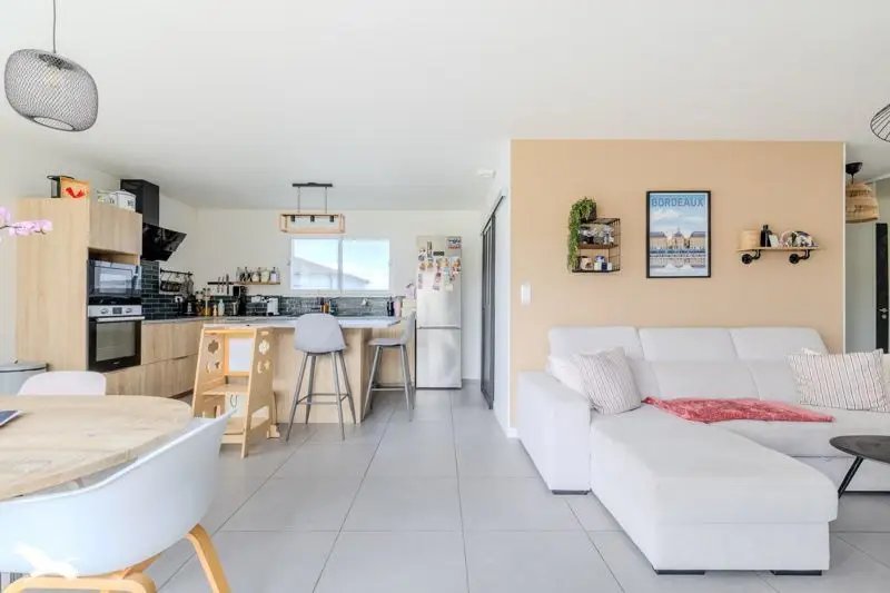 Maison à vendre, 92m², Vayres