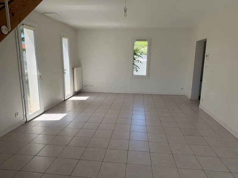 Maison à vendre, 106m², Saint-Vivien