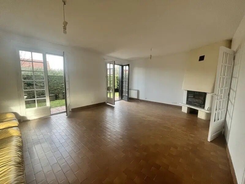 Maison à vendre, 101m², Saint-Pantaléon-de-Larche