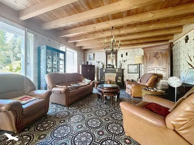 Maison à vendre, 212m², Lussant