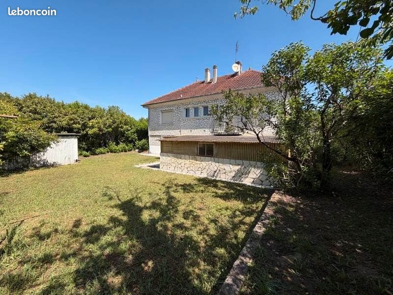 Maison à vendre, 120m², Saint-Léon-sur-l'Isle