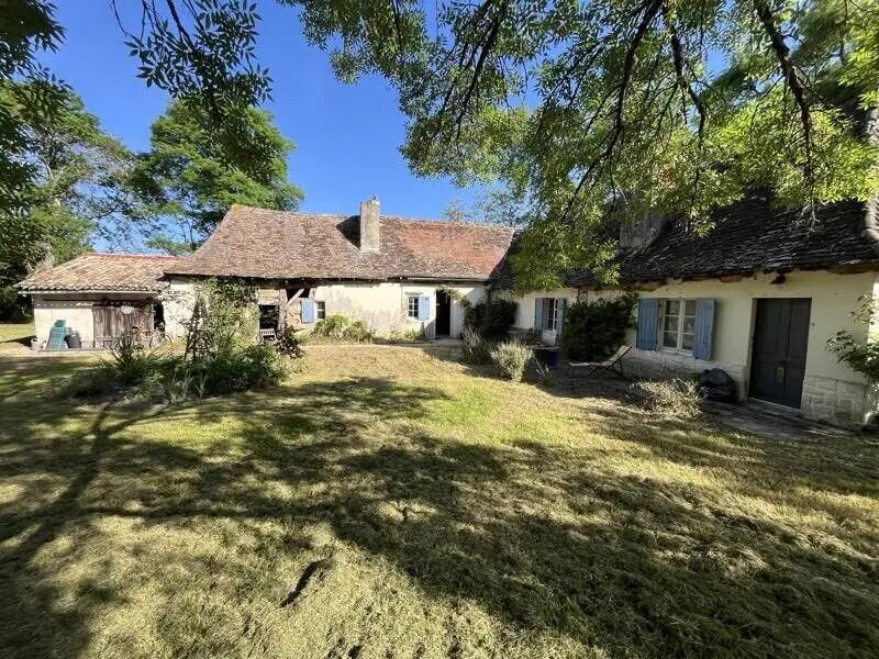 Maison à vendre, 117m², Saint-Martial-d'Artenset