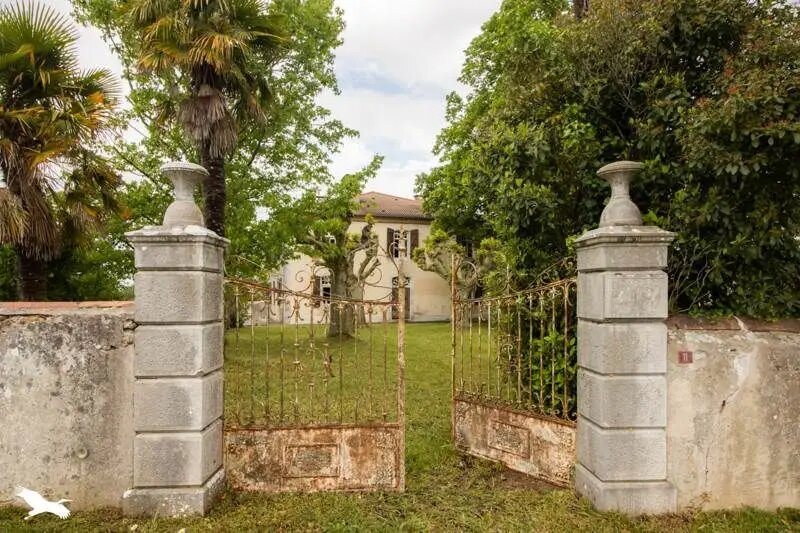 Maison à vendre, 360m², Ossages