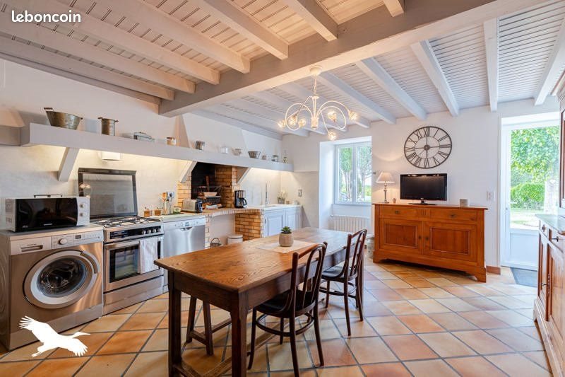 Maison à vendre, 235m², Nanteuil-en-Vallée