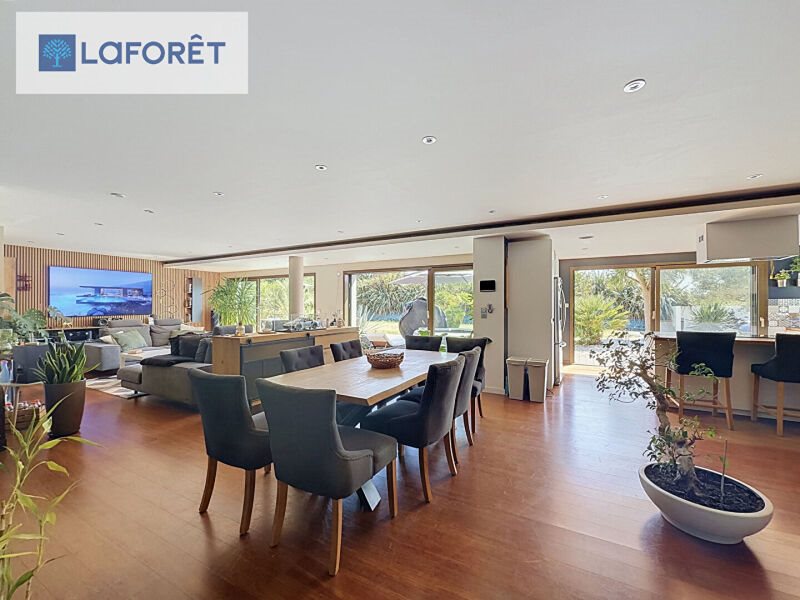 Maison à vendre, 221m², Locmaria-Plouzané