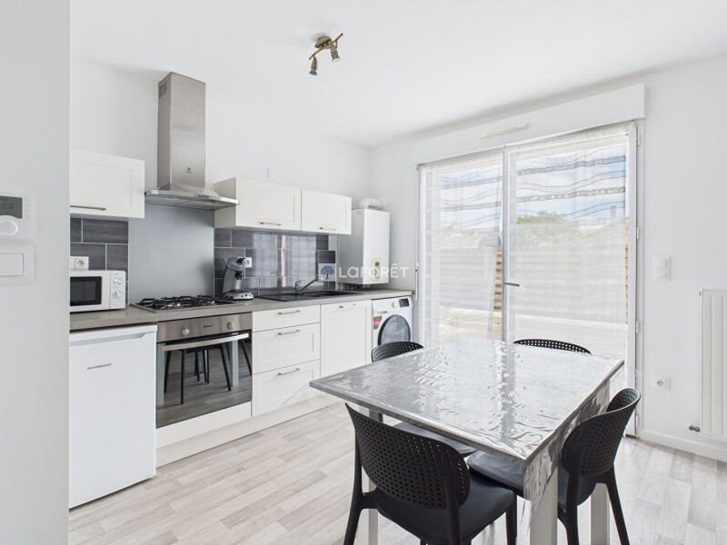 Appartement à louer, 41m², Pont-l'Abbé