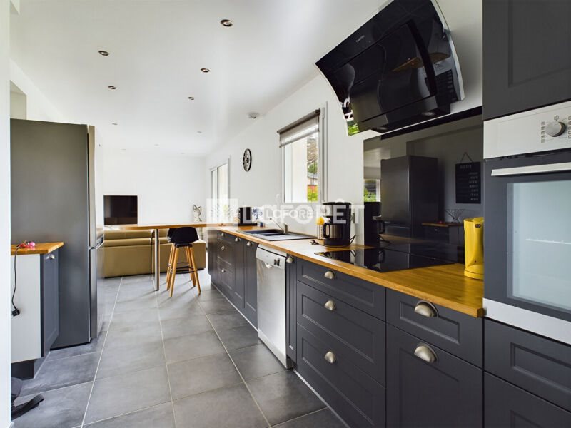Maison à louer, 91m², Treffiagat