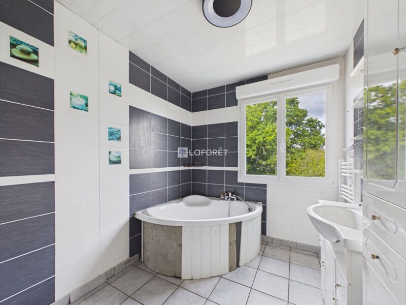 Maison à vendre, 109m², Brasparts