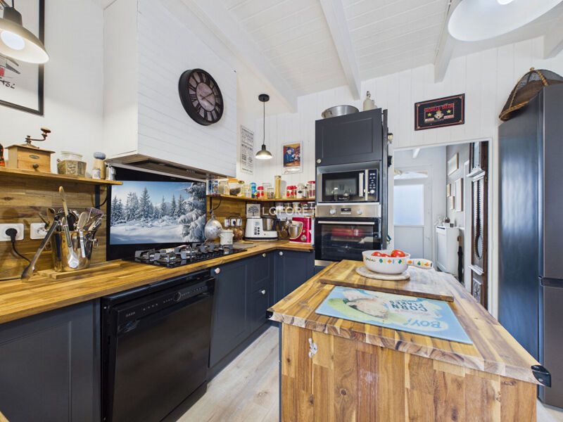 Maison à vendre, 142m², Plomodiern