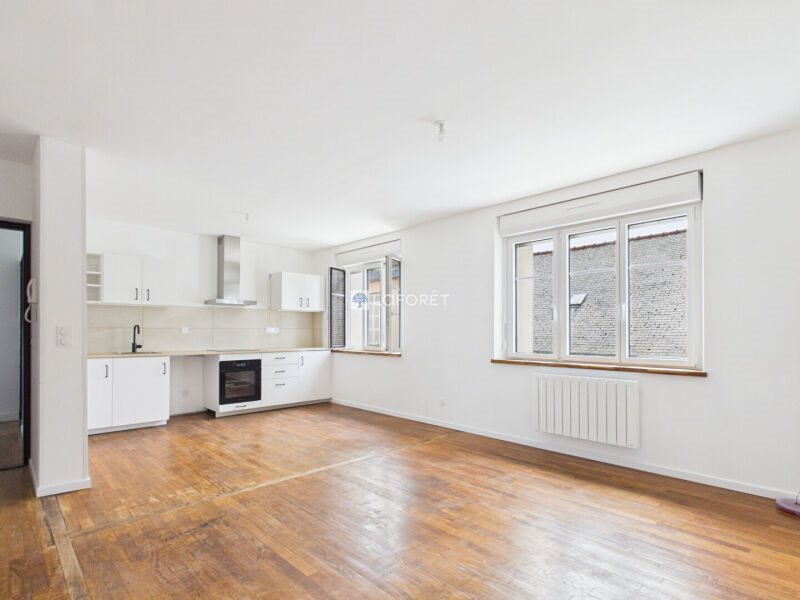 Appartement à louer, 79m², Brasparts