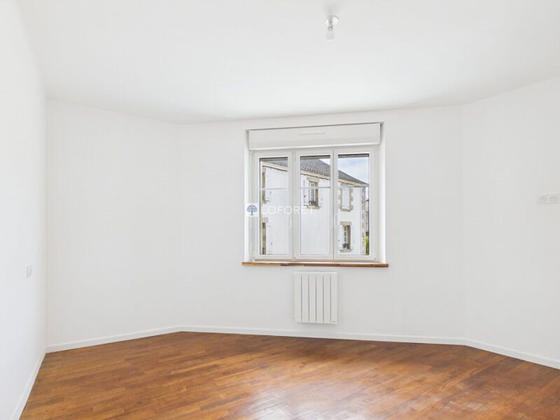 Appartement à louer, 79m², Brasparts