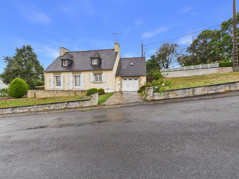 Maison à vendre, 97m², Brasparts