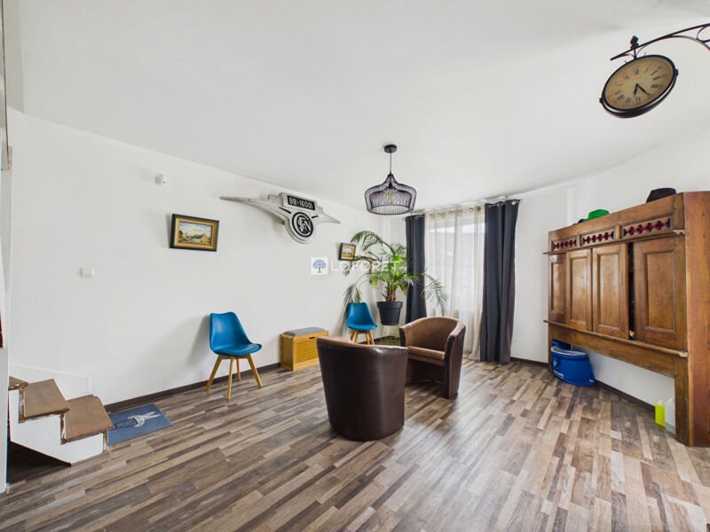 Maison à vendre, 185m², Commana