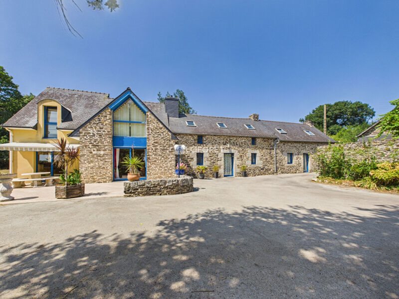Maison à vendre, 234m², Le Cloître-Pleyben