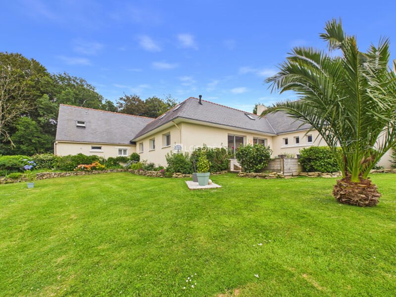 Maison à vendre, 269m², Peumérit