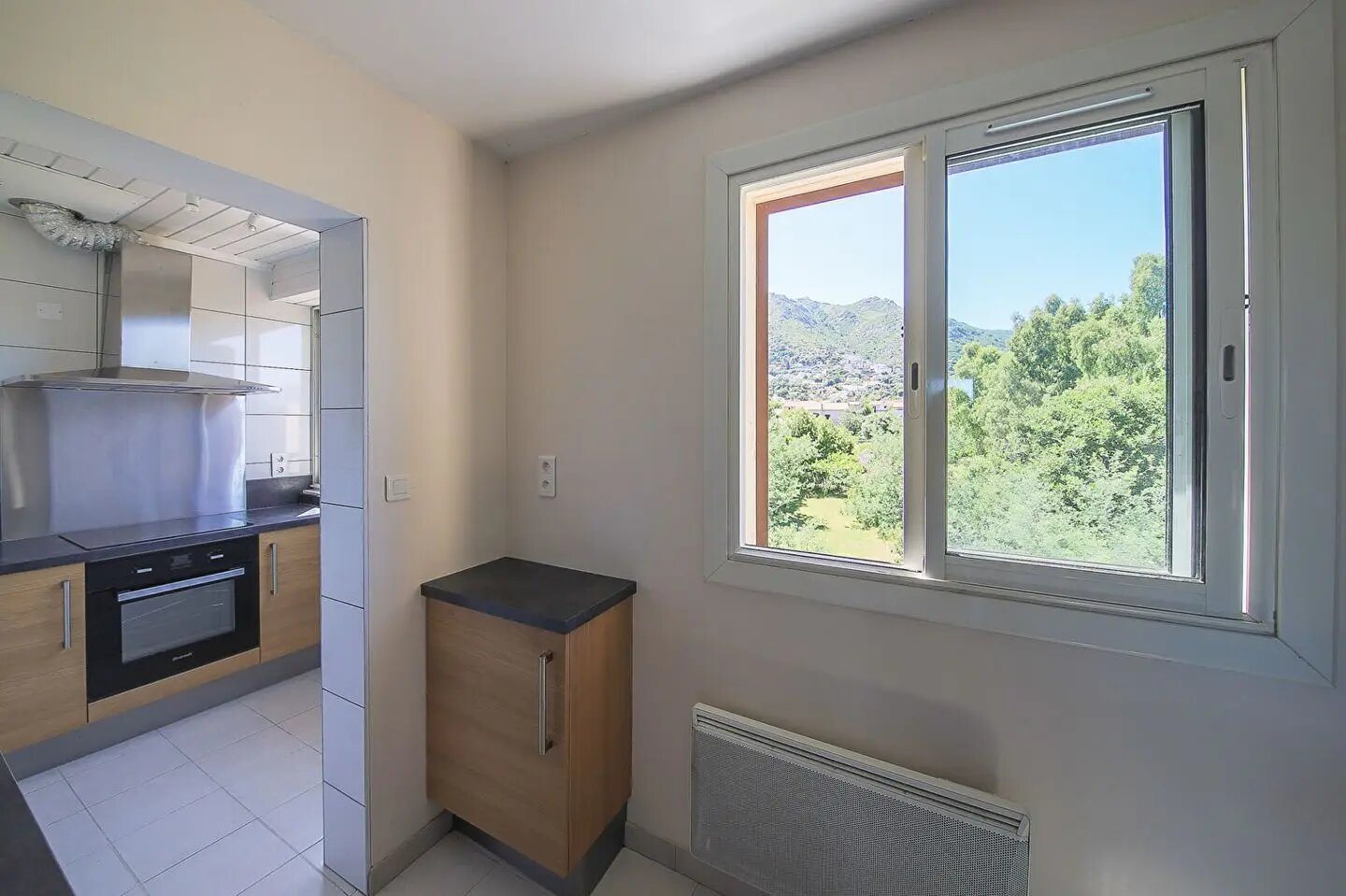 Appartement à louer, 66m², Biguglia