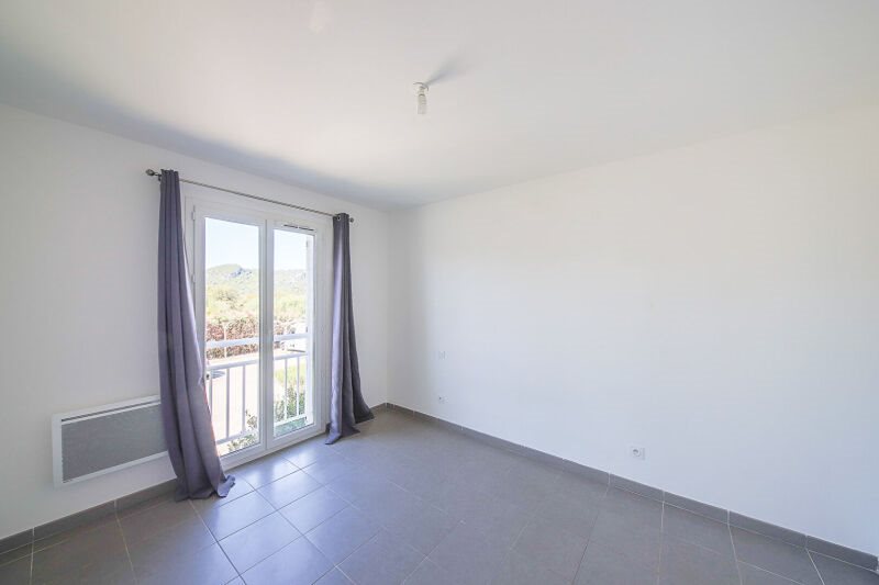 Appartement à louer, 47m², Oletta