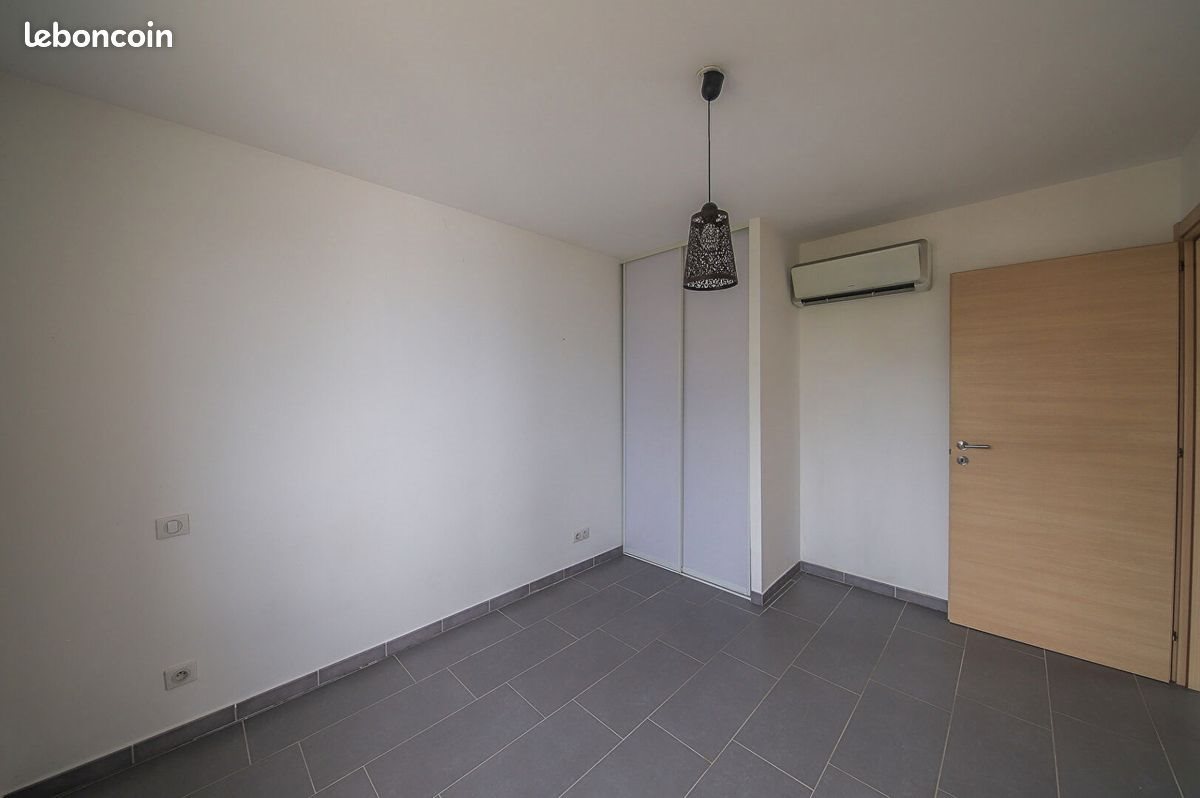 Appartement à louer, 61m², Santa-Maria-di-Lota