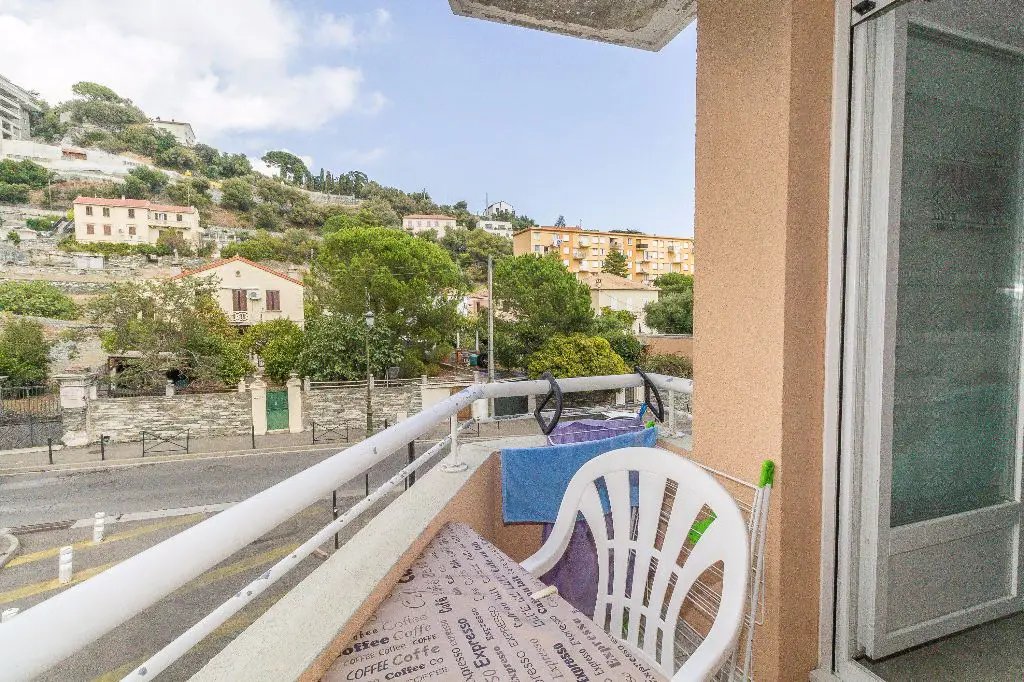 Appartement à louer, 27m², Bastia