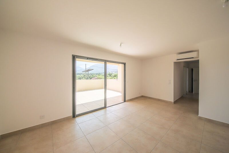 Appartement à louer, 63m², Furiani