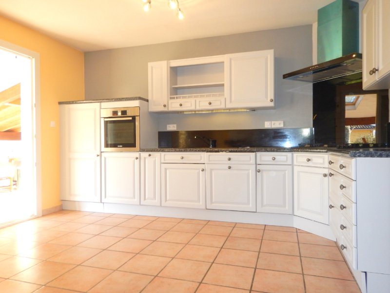 Maison à louer, 98m², Labastidette