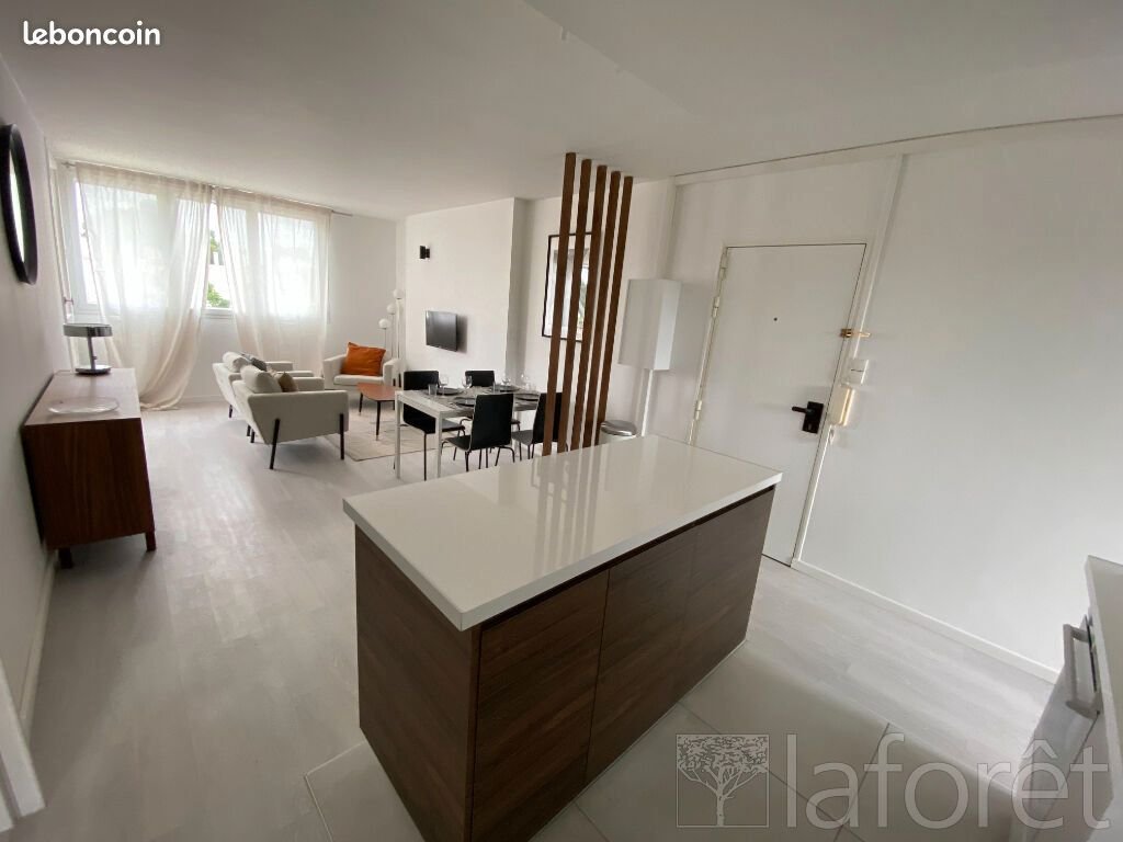 Appartement à louer, 70m², Mérignac