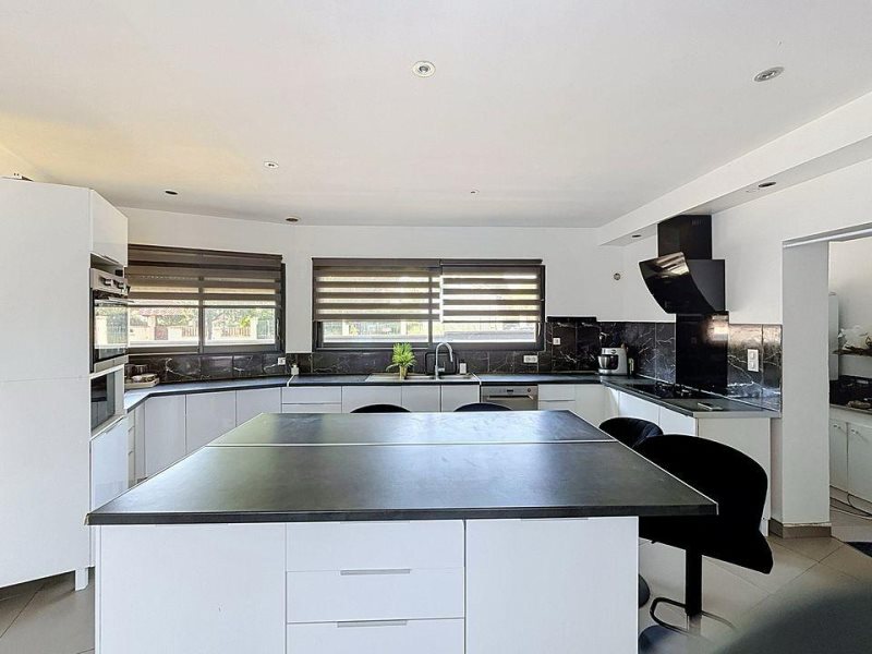Maison à vendre, 171m², Bassens