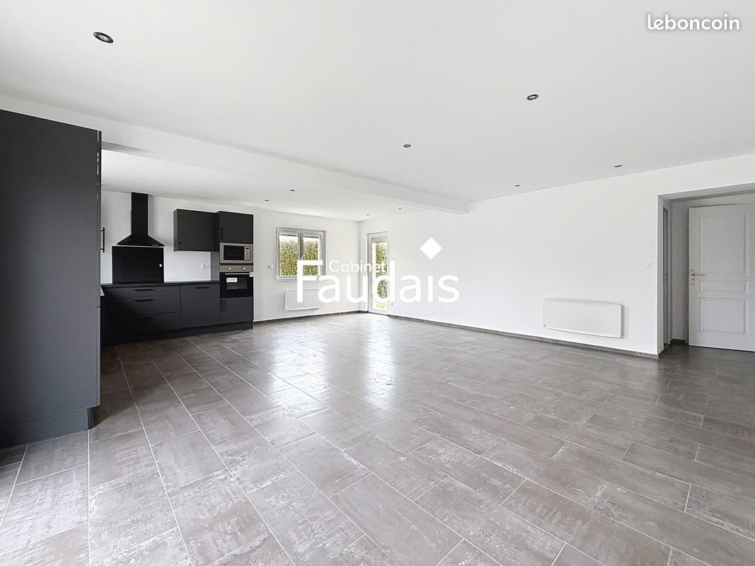 Maison à vendre, 78m², Carentan