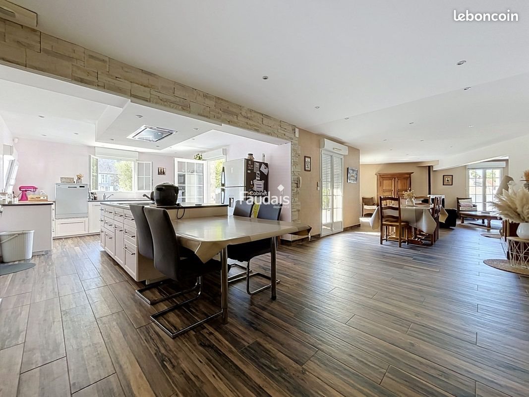 Maison à vendre, 189m², Gouville-sur-Mer