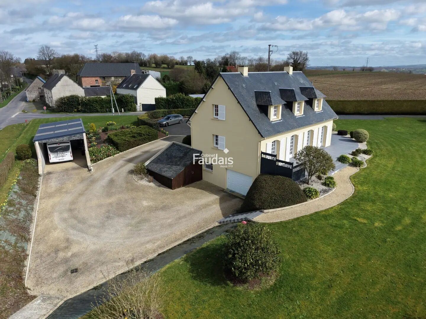 Maison à vendre, 135m², Sainte-Suzanne-sur-Vire