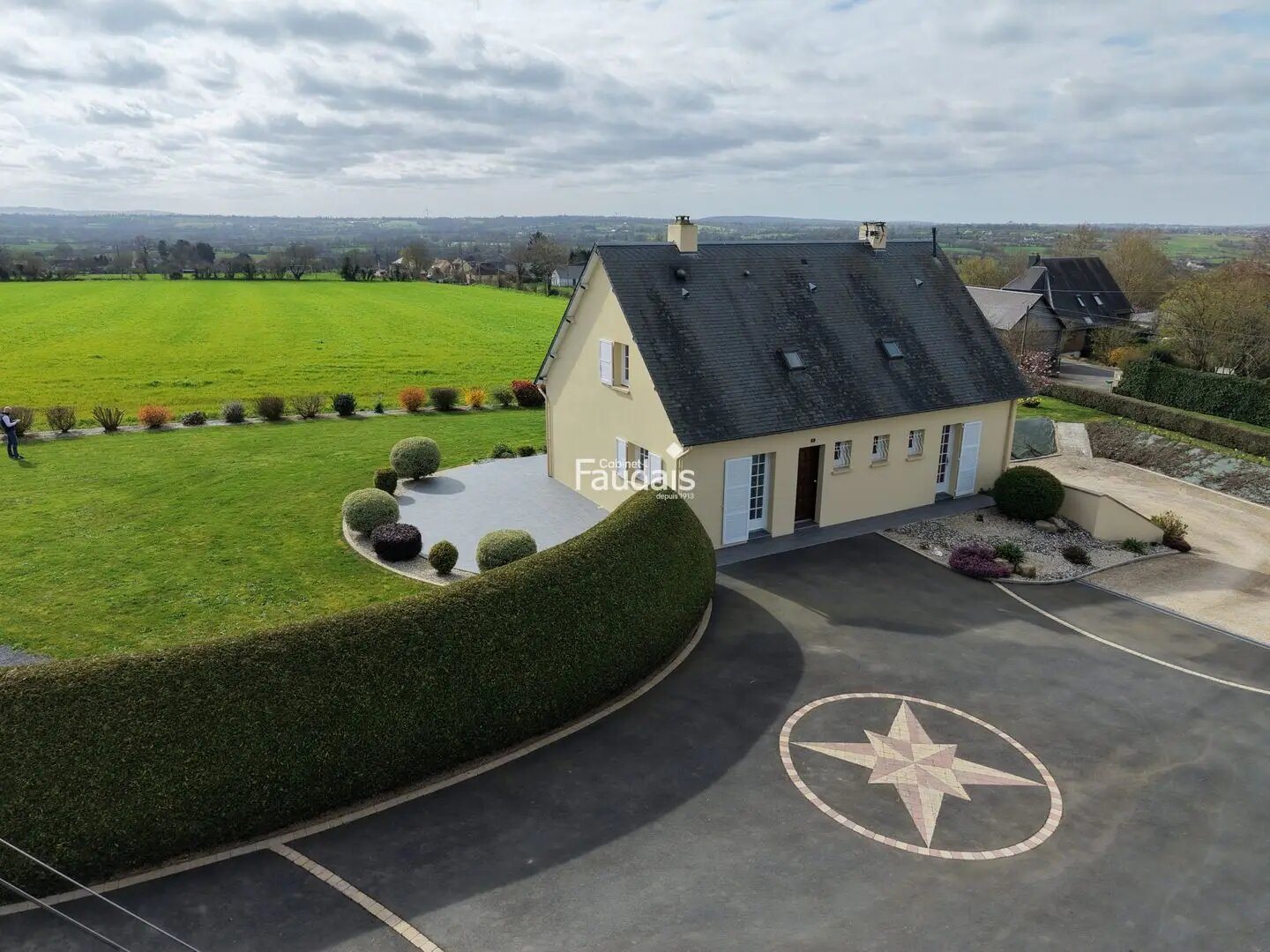 Maison à vendre, 135m², Sainte-Suzanne-sur-Vire