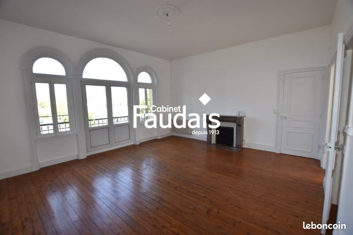 Appartement à louer, 98m², Carentan