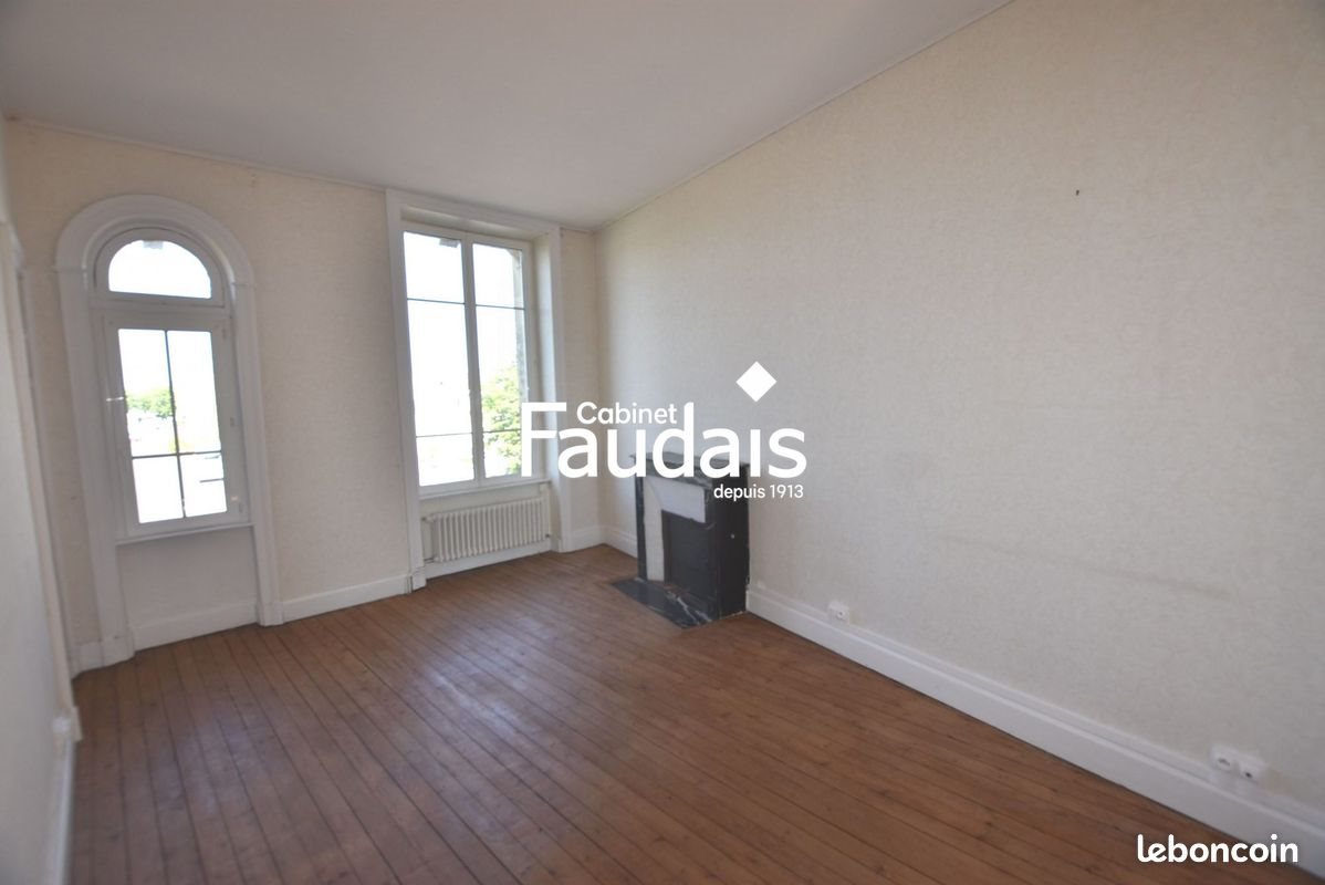 Appartement à louer, 98m², Carentan