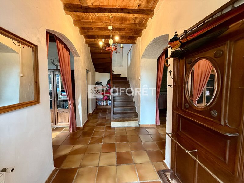 Maison à vendre, 258m², Barie