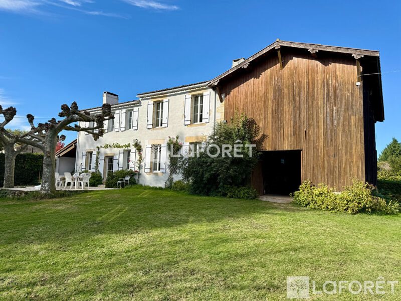 Maison à vendre, 213m², Barie