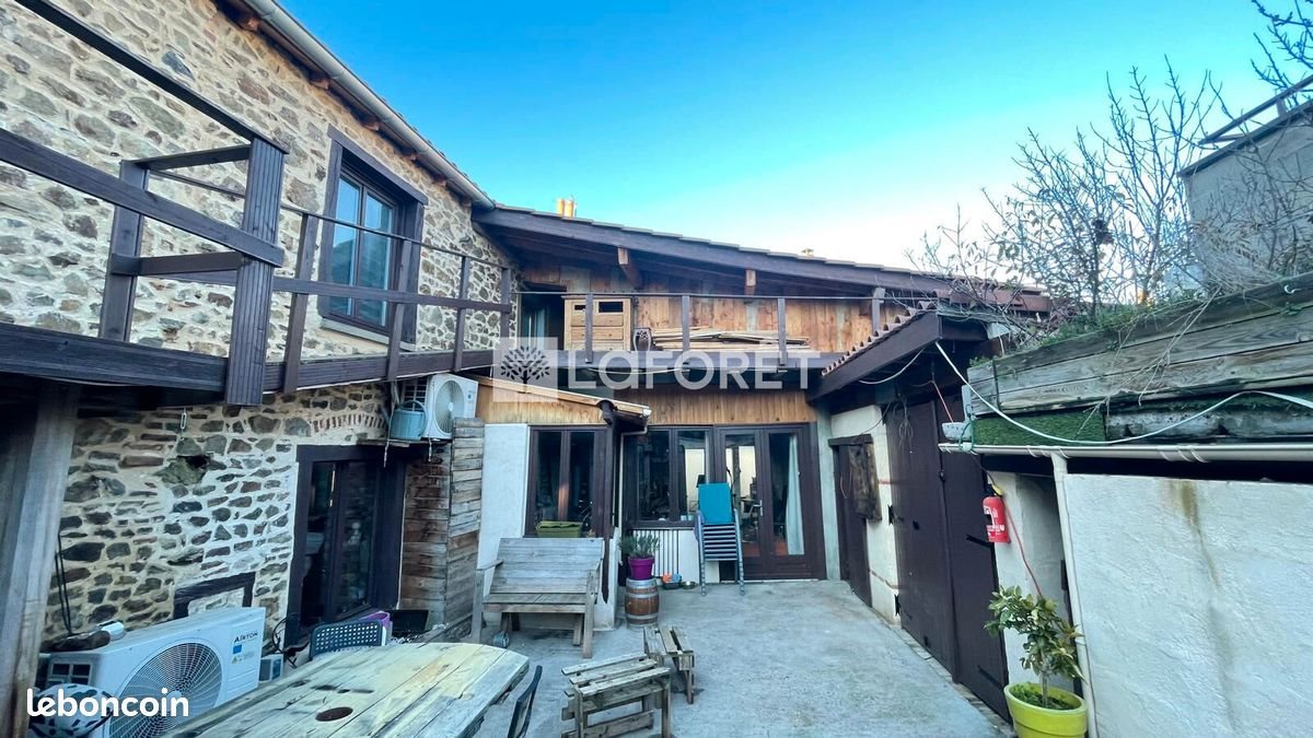 Maison à vendre, 225m², Chazelles-sur-Lyon