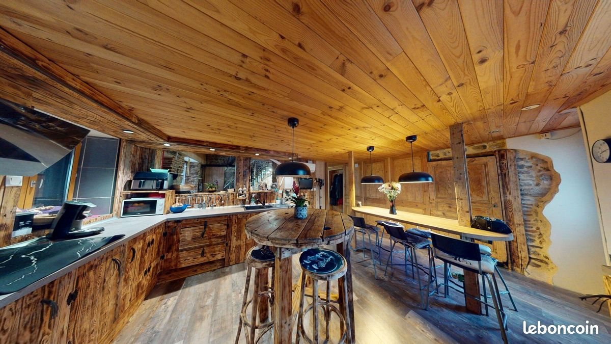 Maison à vendre, 225m², Chazelles-sur-Lyon