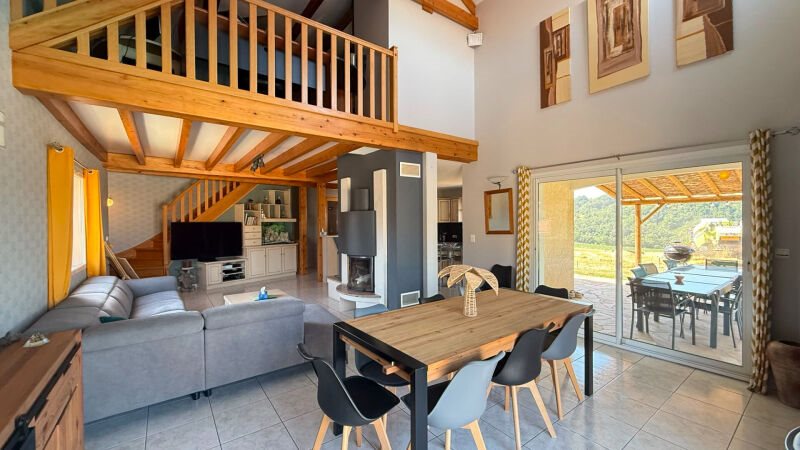 Maison à vendre, 145m², Chazelles-sur-Lyon