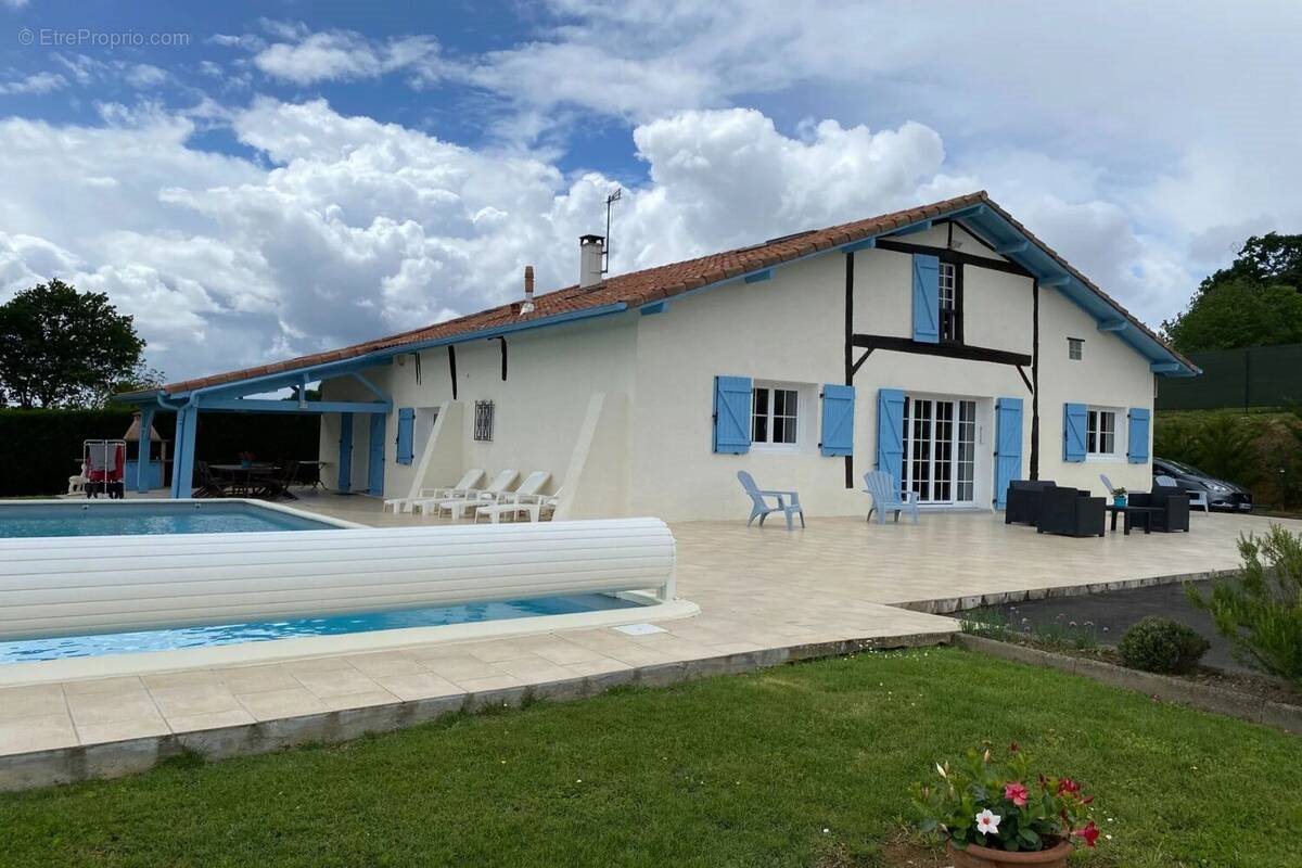 Maison à vendre, 208m², Tilh