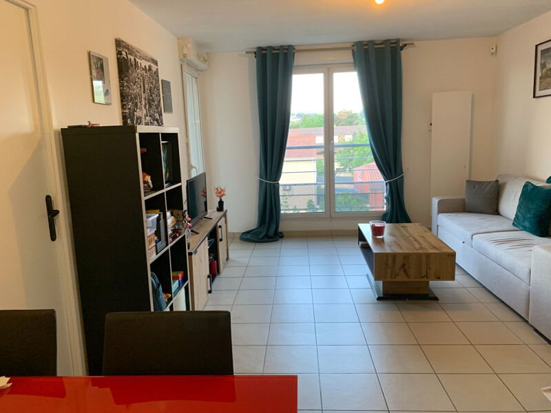 Appartement à louer, 39m², Grigny