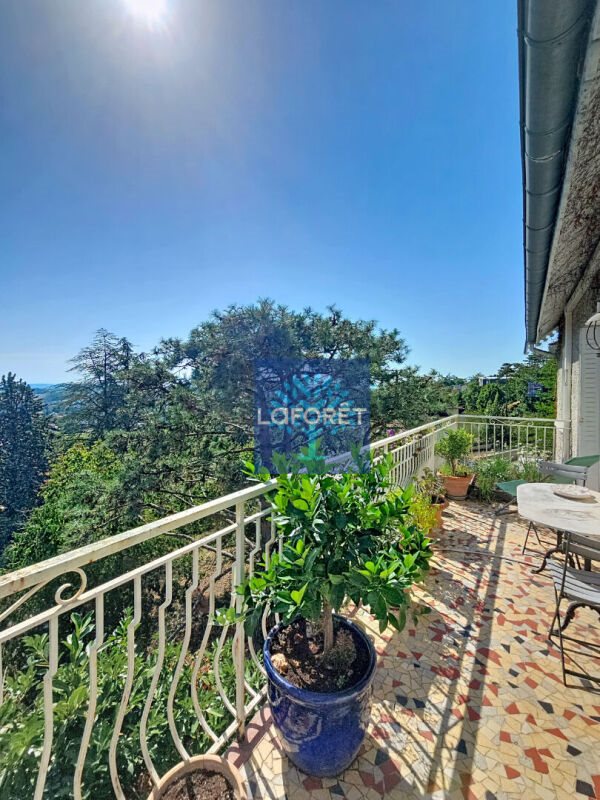 Maison à vendre, 125m², Saint-Genis-Laval