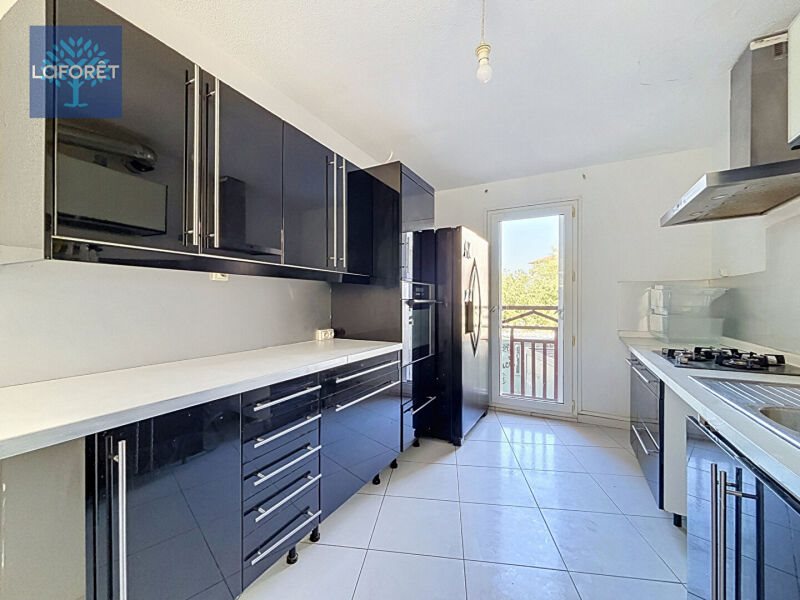 Appartement à vendre, 69m², Saint-Genis-Laval