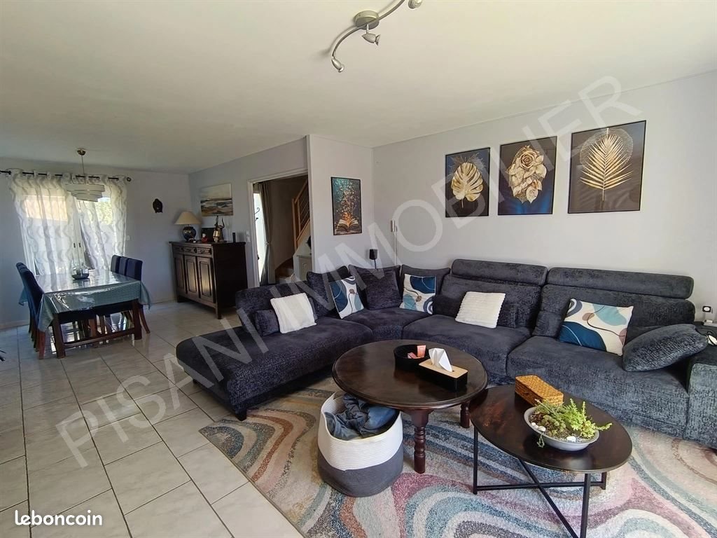 Maison à vendre, 125m², Froberville